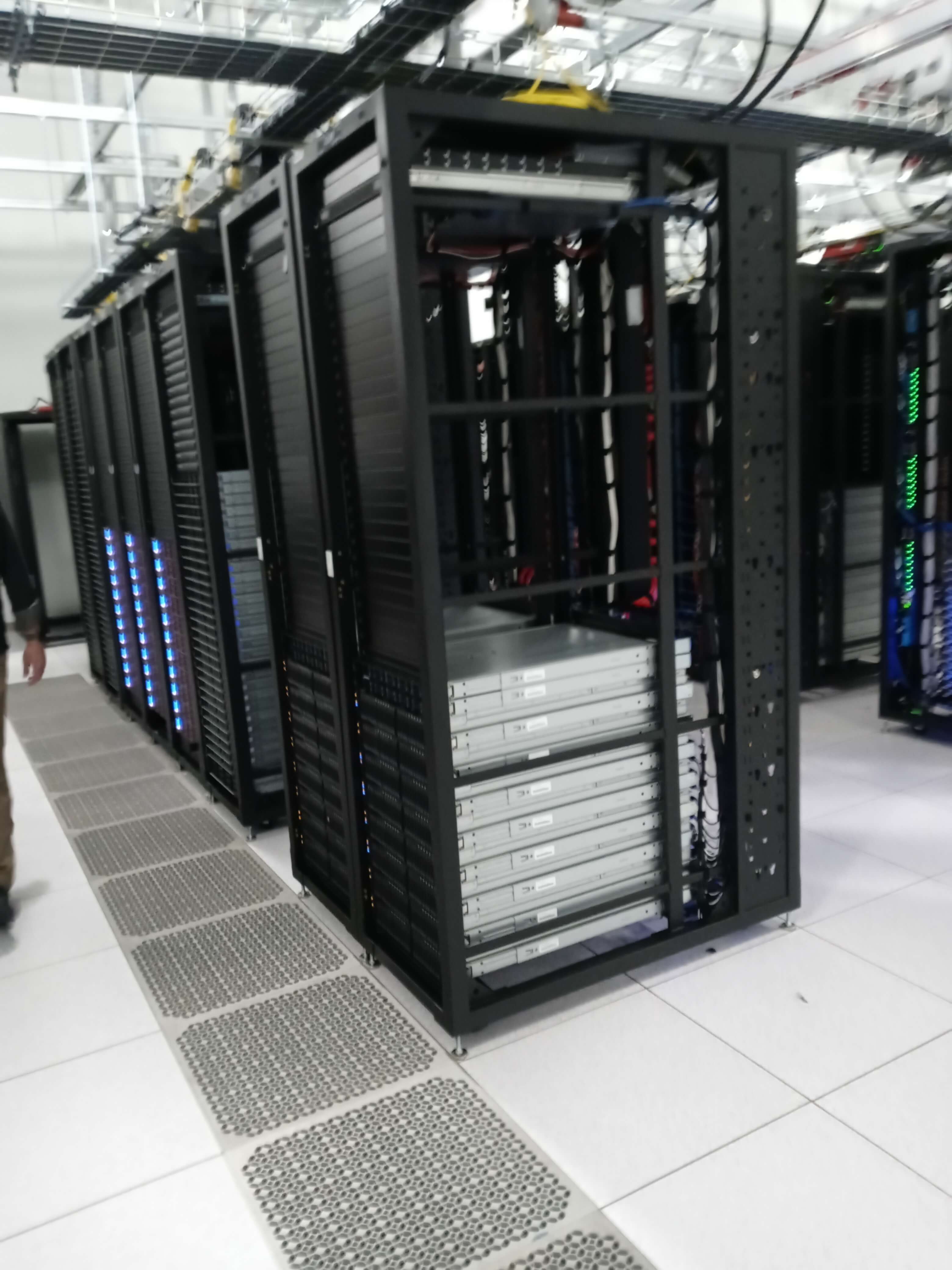 EWG Solutions white glove delivery of server equipment installation in data center