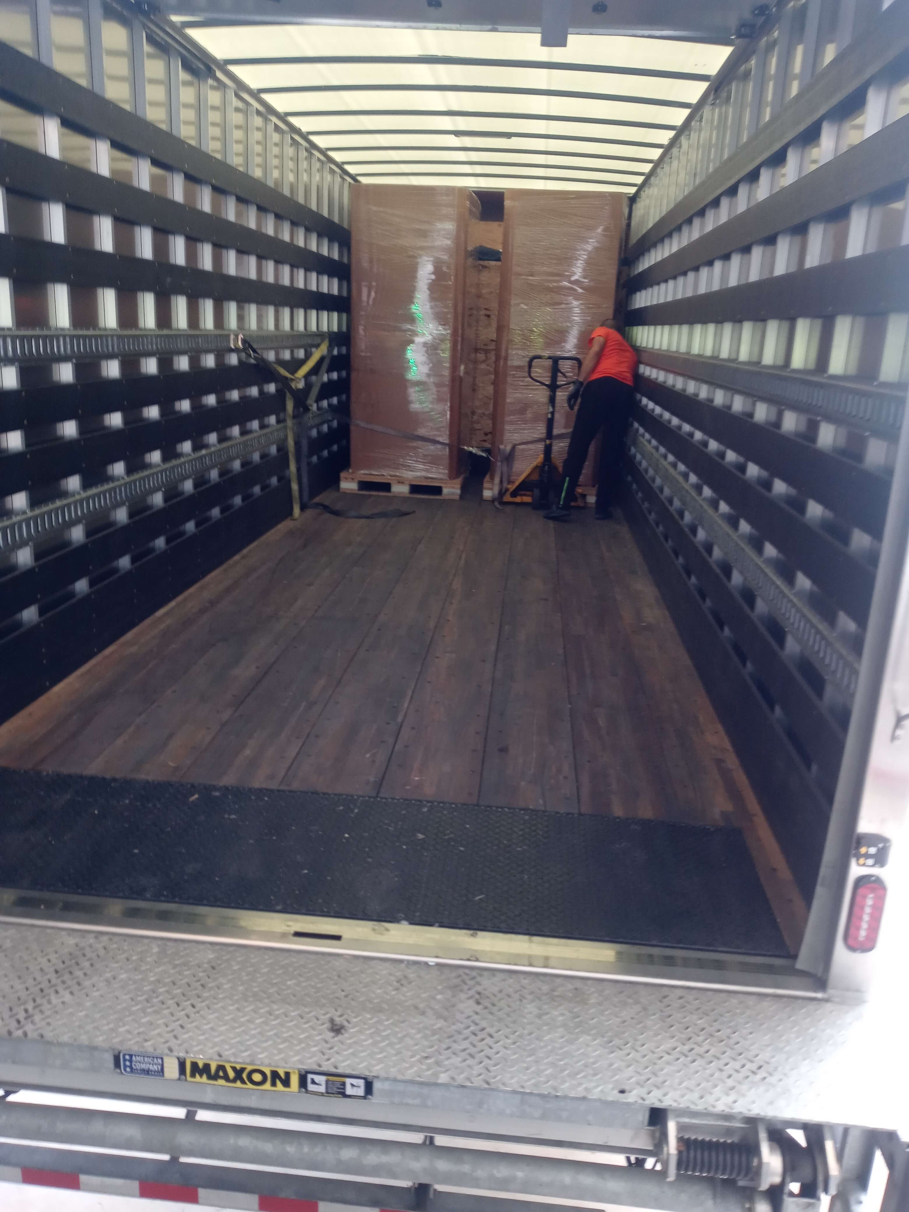 Server installation white glove service with chain-of-custody protocols